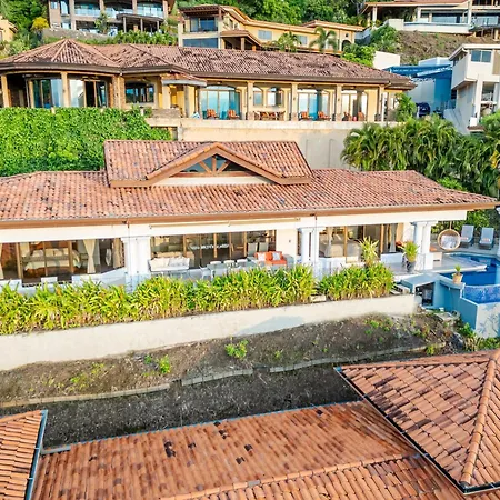 Casa Del Mar Villa